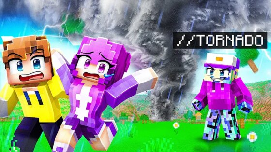 Trolling My Friend with NATURAL DISASTERS in Minecraft…